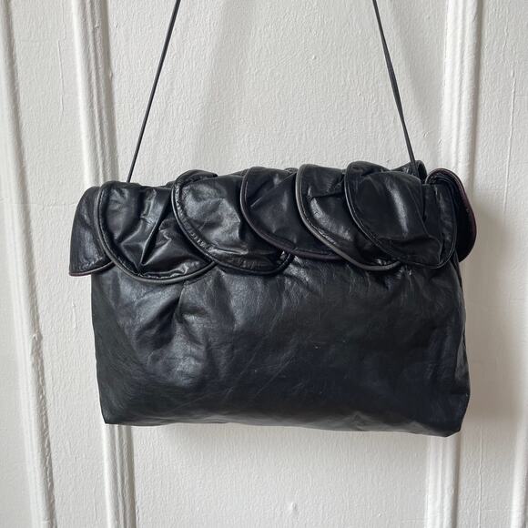 80s Soft Leather Envelope Clutch Petal Motif New Wave Crossbody Vintage Hobo Bag - Picture 1 of 8